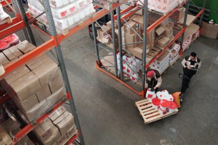 Comment bien organiser le transport et le stockage de marchandise ?